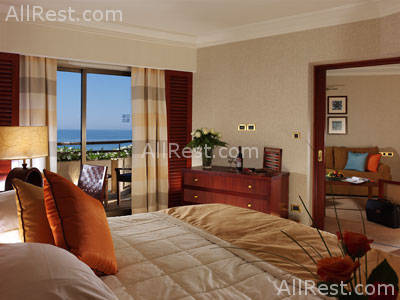 Four Seasons Hotel 27